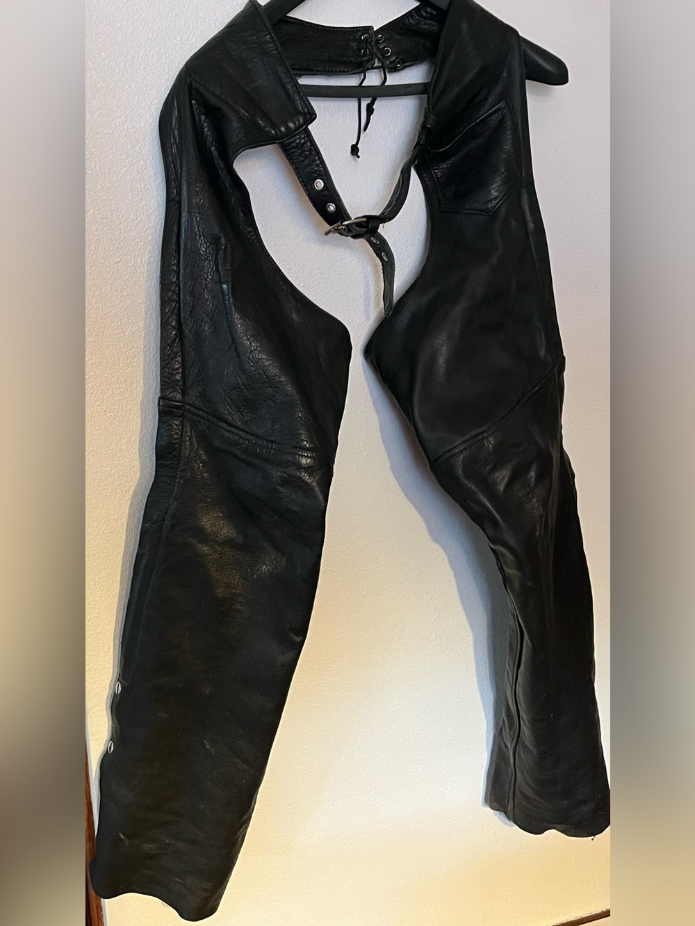 Unik Black Leather Motorcycle Riding Chaps with Buckle & Lace-Up Back